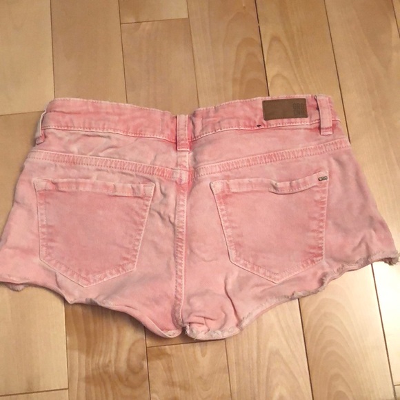 Cuties pink jean shorts! - Picture 2 of 6